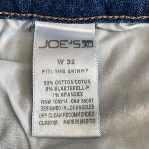 Joe’s Jeans Skinny Mid Rise Elsie Wash, Destroyed - Size 32